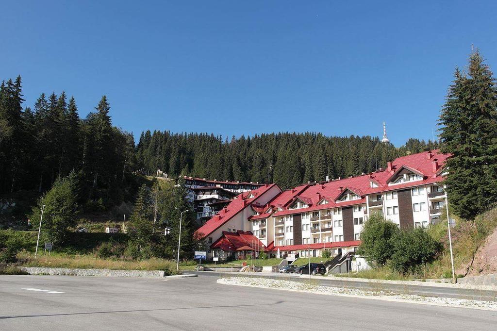 Christina Apartment In Laplandia Pamporovo Bagian luar foto
